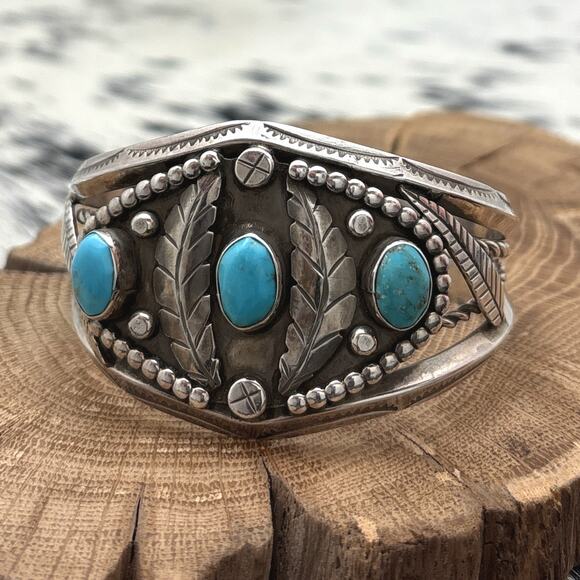 1960s Native American NAVAJO Sterling Silver & 3 Turquoise Cuff Bracelet Leaves - Picture 1 of 5